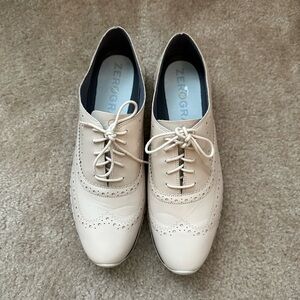 Cole Haan Zerogrand Women's Size 10.5B Beige Leather Wingtip Dress Shoes W16193